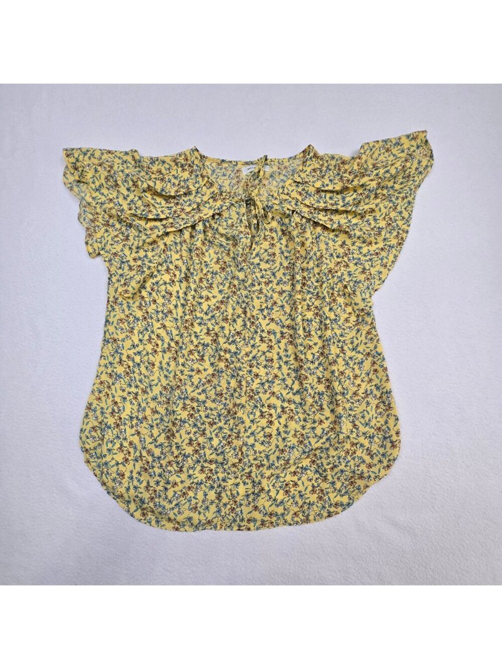 Max Studio Medium Blouse Floral Ruffled Yellow & Blue Lightweight Top